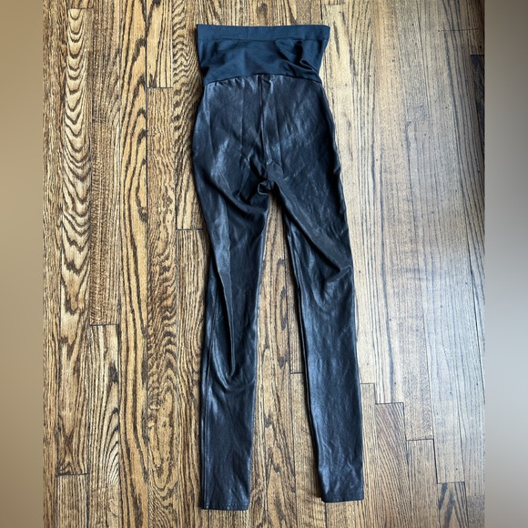 SPANX maternity faux leather leggings - Picture 2 of 7